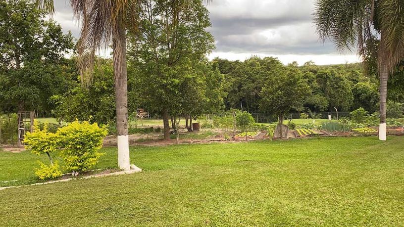 Locação de casa de campo com piscina