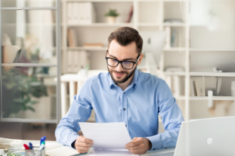 Carlos Eduardo Rosalba Padilha evidencia como a perícia contábil fortalece a transparência em recuperações judiciais.