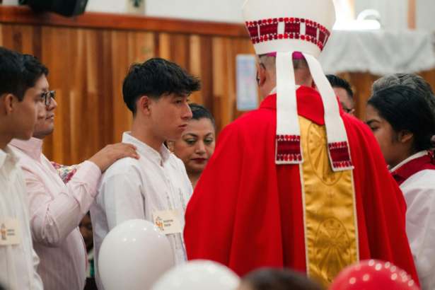A vida sacramental vivida em família fortalece vínculos, educa na fé e transforma o lar em espaço de comunhão, como ensina Jose Eduardo Oliveira e Silva.